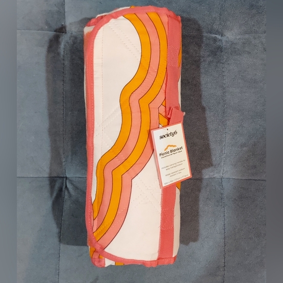 NWT SOCIETY6 PICNIC BEACH RETRO BLANKET CUSTOM WATERPROOF SANDPROOF CARRY HANDLE - Picture 2 of 11